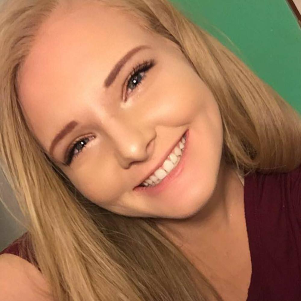 Meet your Posher, Emilee